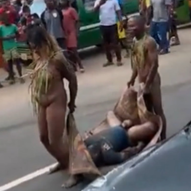 Couple Forced to Dig up their Victim and Walk Naked Carrying the Body 