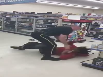 Police Officer Uses Armbar To Put Handcuffs On Woman Destroying Store