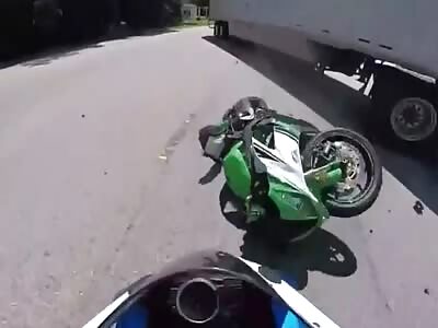 Poor guy: Horrible motorcyclist accident (+aftermath)