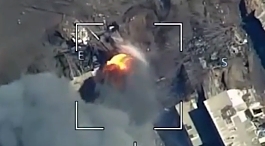 Lancet drone destroys M777 howitzer and hits UA soldiers 