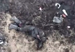 Ukrainian drone targets a Russian soldier...