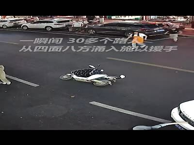 A girl was caught under a car in China