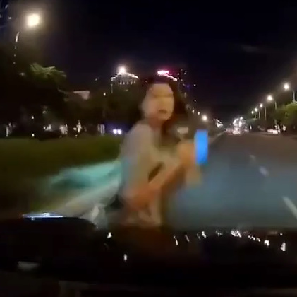 Run Over, Woman Crosses the Street Without the Slightest Precaution.