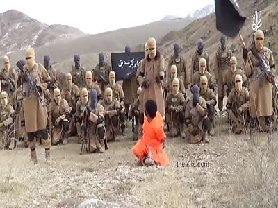 NEW:ISIS Executes a Squirming Hostage 