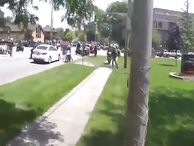 Wicked Road Rage..Trucker tries to Run Down Motorcyclists in Chicago 