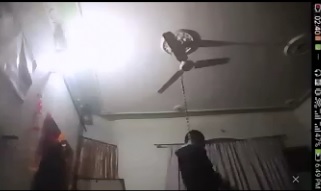 This Pakistani Boy really wants to Die...Hangs Himself from Ceiling Fan Live on V