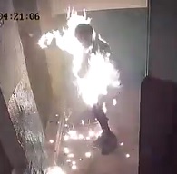 Dude Sets Himself on Fire and Slowly Burns To Death (Entire Death)