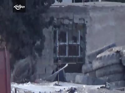 Syrian Rebels Jaysh al Islam Sniper Executions Of ISIS Militants Compilation  