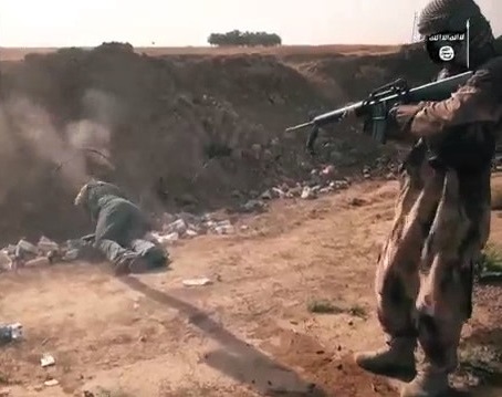 ISIS Execution of captured fighter by gunfire