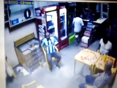Robber Shot Dead by Off Duty Cop During Robbery in a Bar 