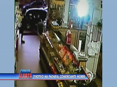 Bakery Owner Shot Dead While Reacting to Robbery 