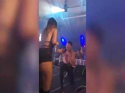 Marriage proposal gone wrong at Dallas music festiva