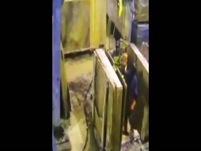 Workers Crushed To Death Between Slabs Of Marble