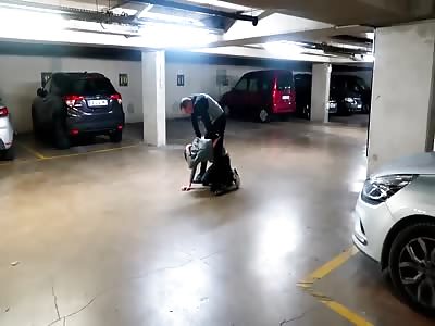 French asshole gets hard beating from Tunisian in parking 