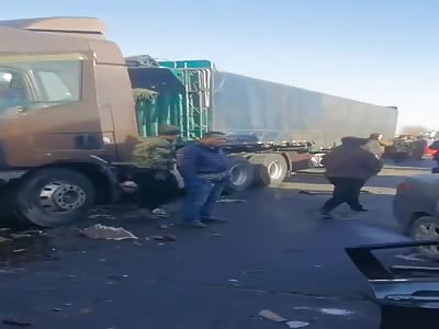 Deadly accident happened in Chinese road 