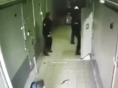Russian prisoner beat the shit out of three guards in front of his cell.