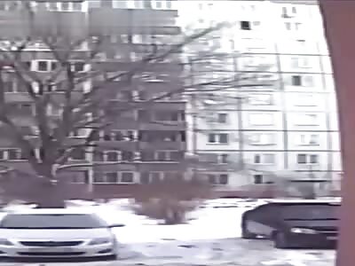 A 66 years-old woman with terminal cancer jump from hospital window 