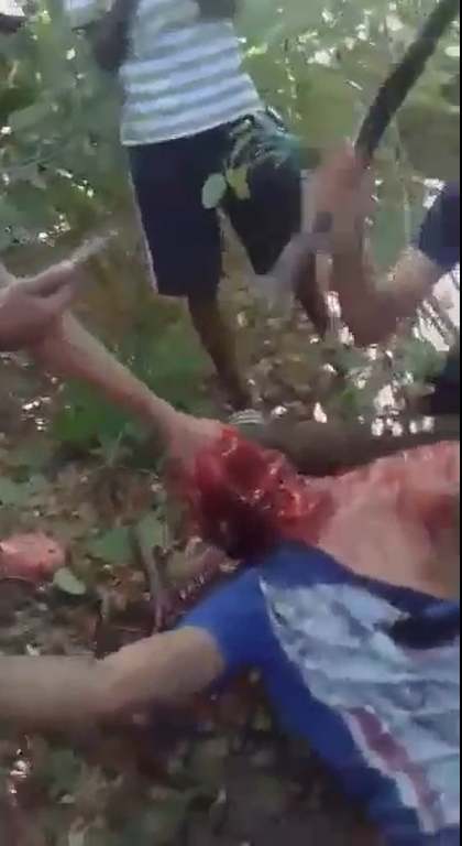 Venezuelan Gangsters Shoot/Decapitate And Dismember Youth