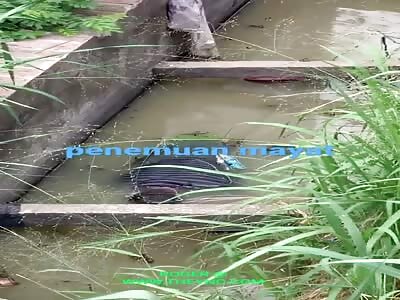 The discovery of a floating dead body in Serang City