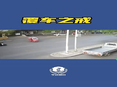 3 wheel tricycle Vs motorcyclist in Ningxia