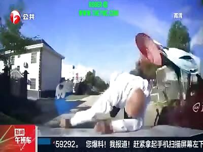 Old man on his tricycle was hit by a car in Lu'an City