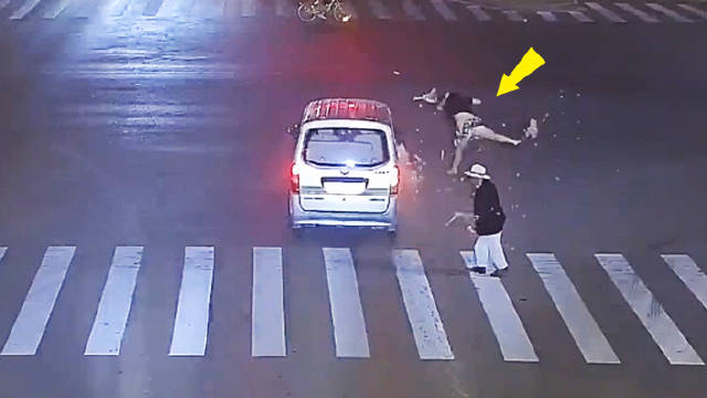 Nice zebra crossing Accident in Anhui