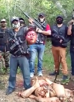 Mexican Drug Cartel shows Off the Severed head of its Rival 