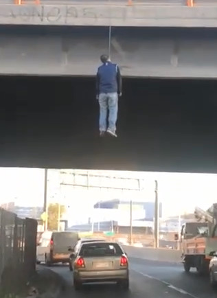 Man Found Hanging Off a Overpass in Santiago City 