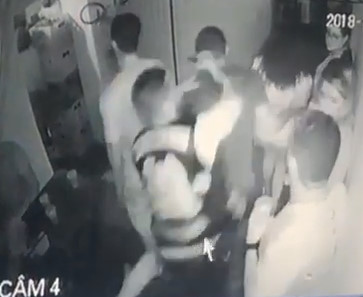 Drunk Man Surprised with a Stab to the Neck inside Nightclub