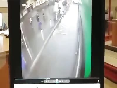 Russian man threw himself under the bus wheels.