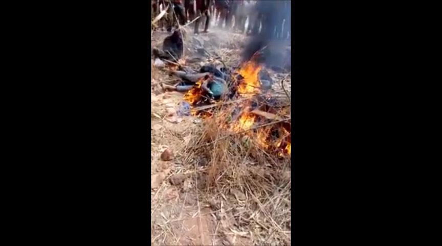 Thieves are Brutally Burned Alive in Africa