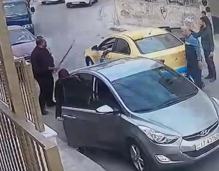 Attack a Taxi driver: Angry man Cuts off his Arm with a Sword Blow