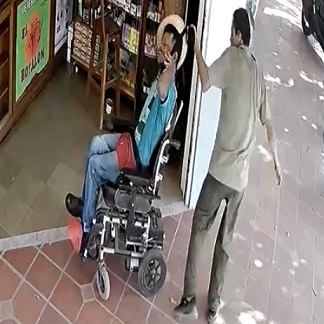 Deranged Man Tries to Strangle a Disabled Person On a Wheelchair
