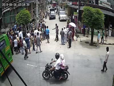 Live Accident Caught on CCTV Footage(18)
