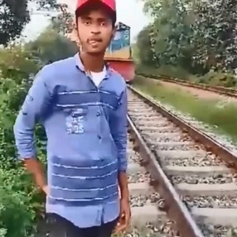 Dude Killed by Train While Making Tiktok Video