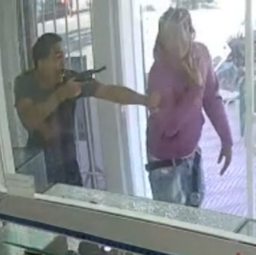Jewelry Robbery Goes Badly Wrong In Dominican Republic
