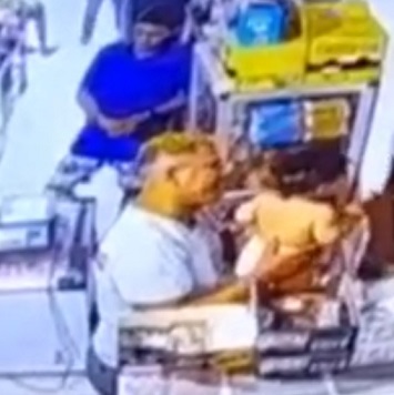  Dad Brutally Executed While Holding His Baby Inside Store In Colombia