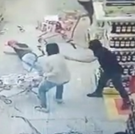Man Chased By Two Assassins In Brazilian Supermarket