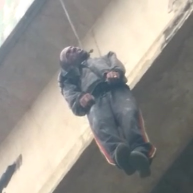 Homeless Man Hangs Himself from Overpass