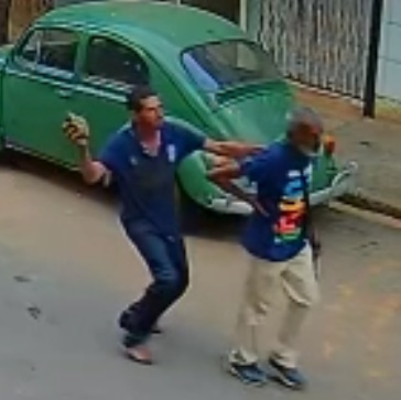 The Robber Attacked An Elderly Man From Behind With A Stone And Robbed Him