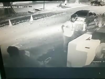 Machete Attack On Unsuspecting Victim
