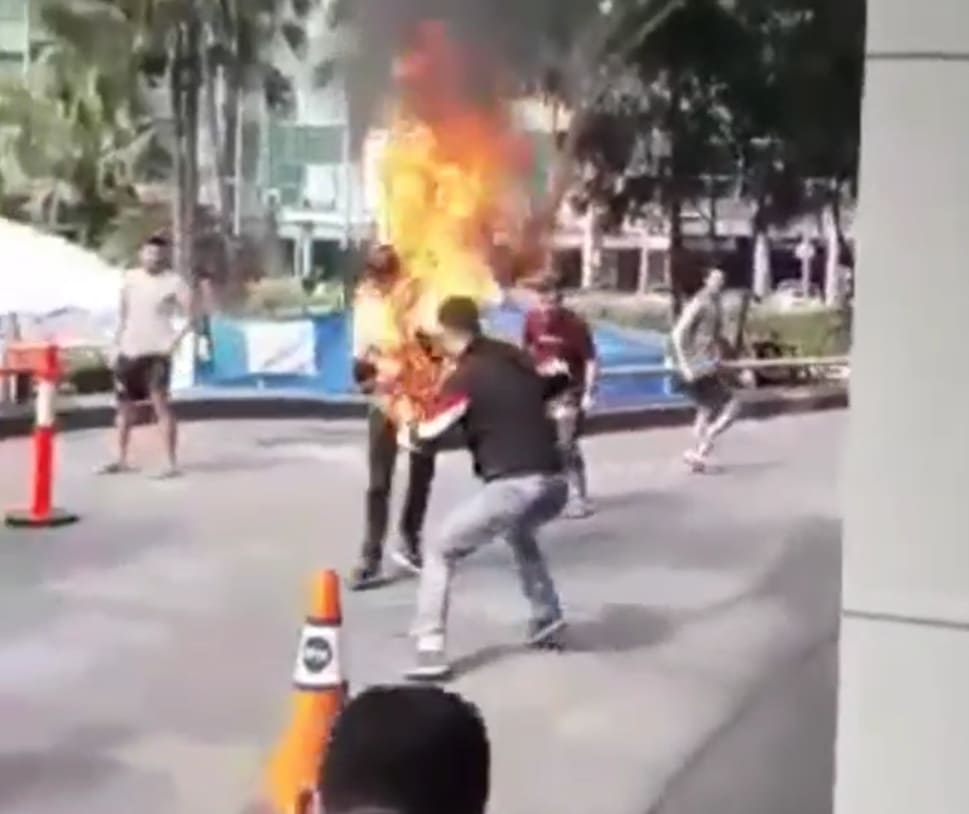 Man Sets Himself Ablaze In Front Of UN Building