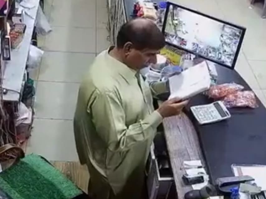 Shop Owner Meets His Maker While Reciting Quran
