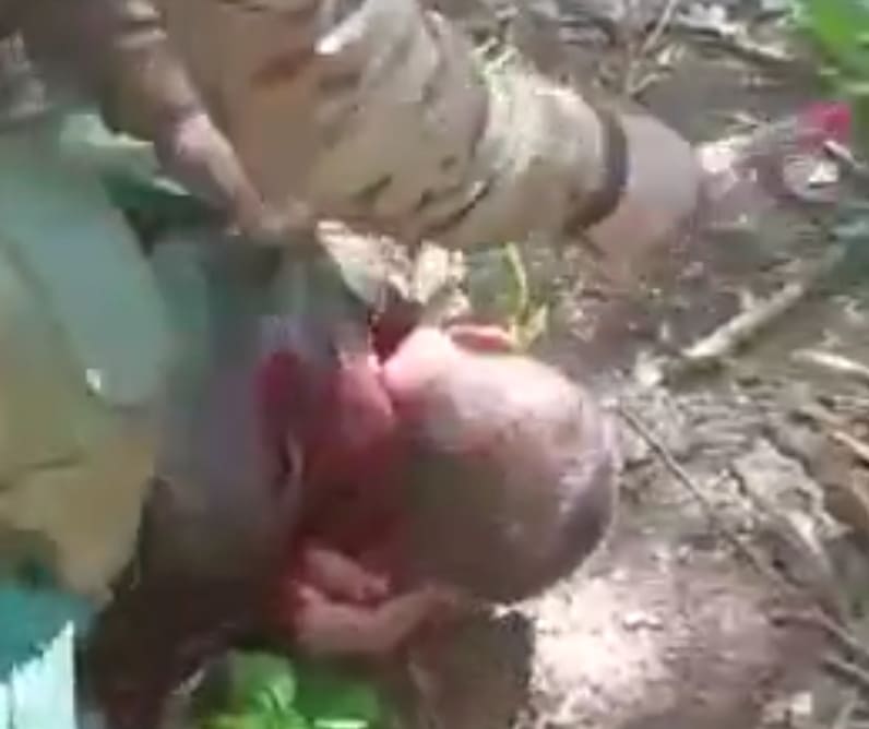 Brutal: Ukrainian Soldier Beheaded With A Knife