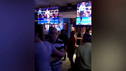 Man Dies in Bar Fight over McGregor v. Mayweather Fight