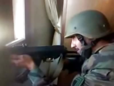 Smiling Syrian Soldier gets Sniper Bullet to the Head 