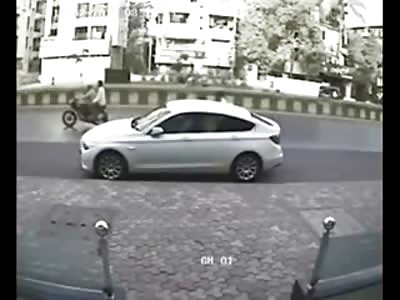 Businessman in Mumbai shot to Death in the Street in Front of Couple leaving Hotel