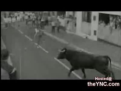 Bull jumps onto a Roof to kill a Man
