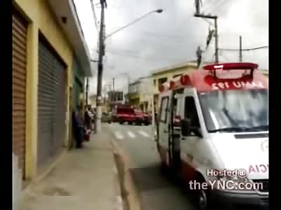 Man in Brazil Leaps Head First to his Death from Telephone Pole