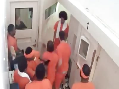 Jailed terrorist trying to convert inmate to Islam gets beat down